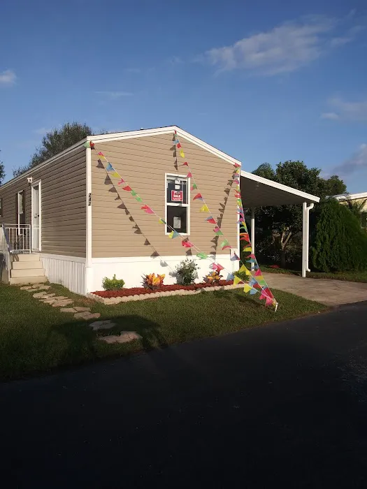 Dell Lake Village Mobile Home Community Picture 9