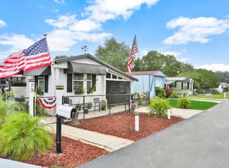 Lake Blue Mobile Home Community