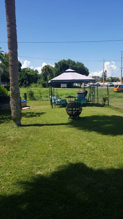 Big Oak Trailer Park Picture 5