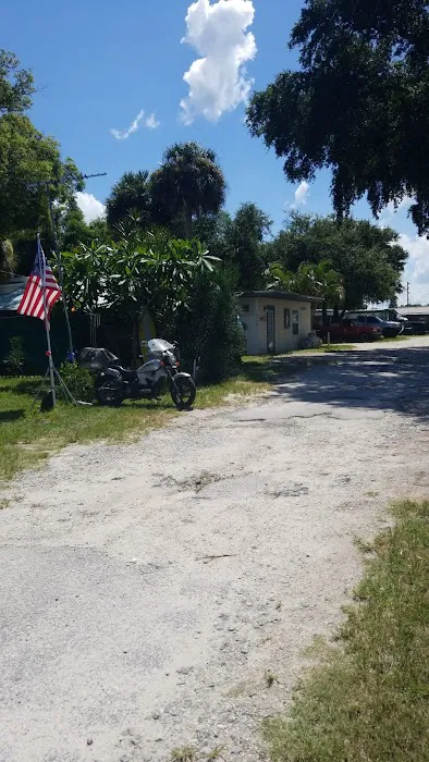 Big Oak Trailer Park Picture 6