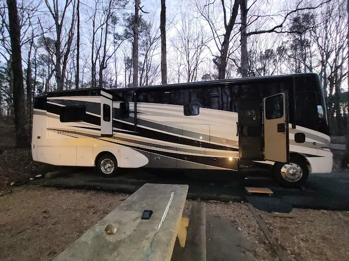 Clark Creek North Campground Picture 6