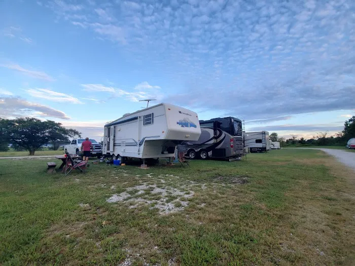 Highway 60 RV Park Picture 3