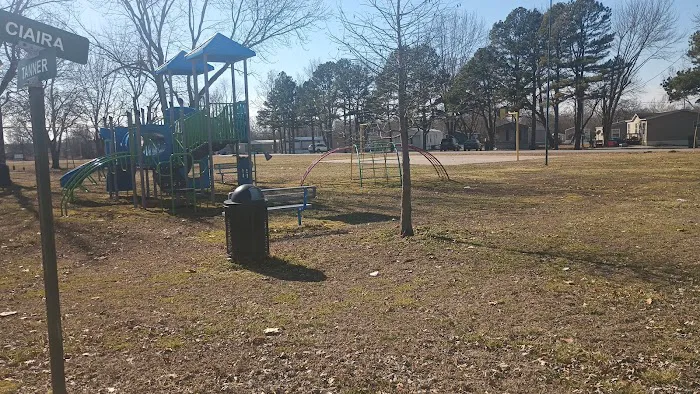 Stepping Stone Mobile Home Community Picture 2