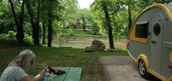 Indian Summer RV Park and Campground Picture 3