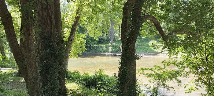 Indian Summer RV Park and Campground Picture 6