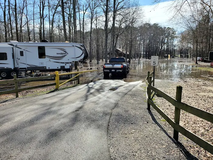 Point Mallard Campground Picture 9