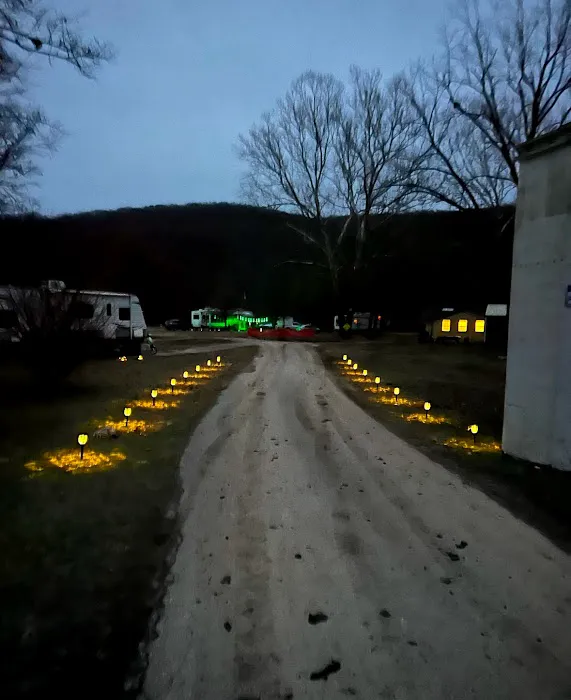 Skipping Rock RV Resort and Campground Picture 3