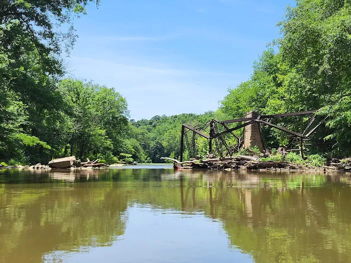 River Beach Outfitters Picture 2