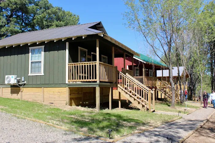 Big Pines RV Escape - Cabins & RV Picture 5