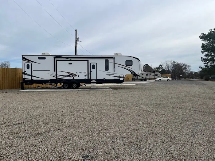 THE NOOK RV PARK Picture 3