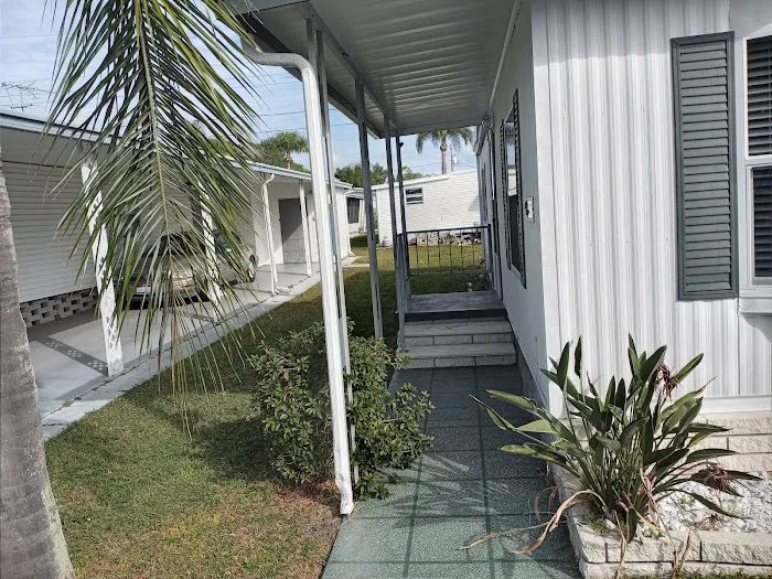 Dunedin Palms Mobile Home Park Picture 8