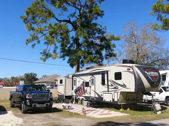 Sunshine Trailer Park Picture 10