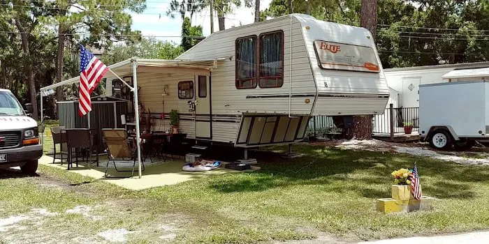 Sunshine Trailer Park Picture 2