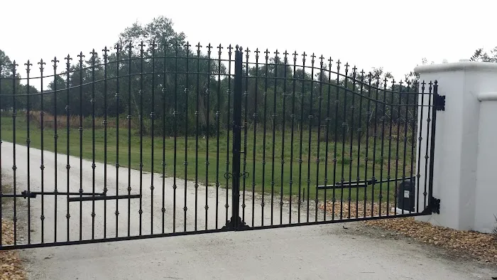 Cypress Gardens Mobile Home & RV Park Picture 5