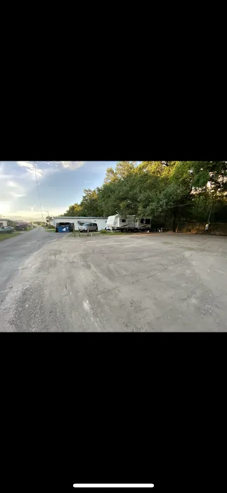 A & B RV & Mobile Home Picture 6