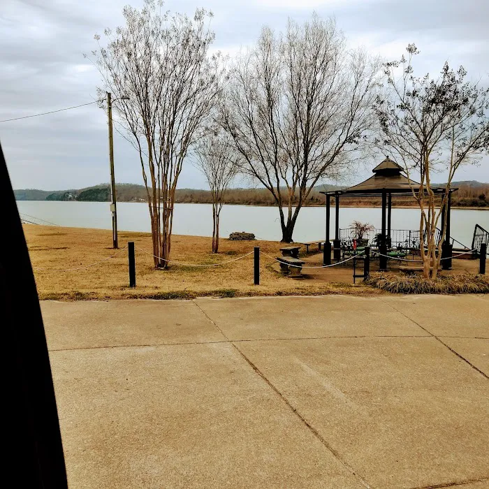 Peters Landing Picture 1