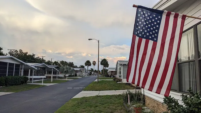 Oakwood Estates Mobile Home Comm Picture 1
