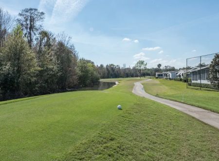 The Hamptons Golf & Country Club