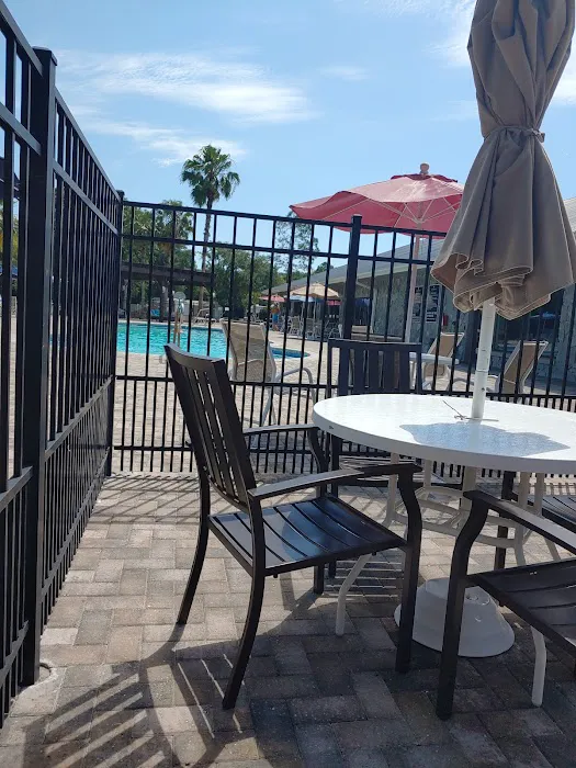 Hampton's Club House Picture 1