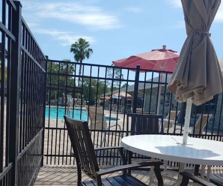 Hampton's Club House