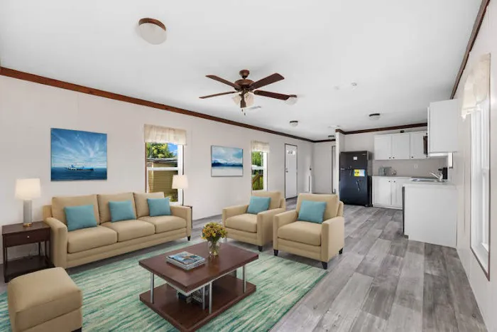 Auburndale Estates Picture 2