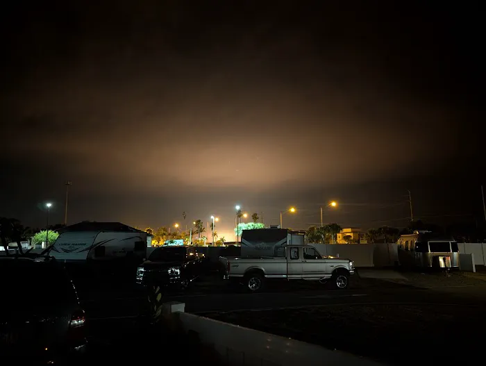 Palm Shores RV Park Picture 2