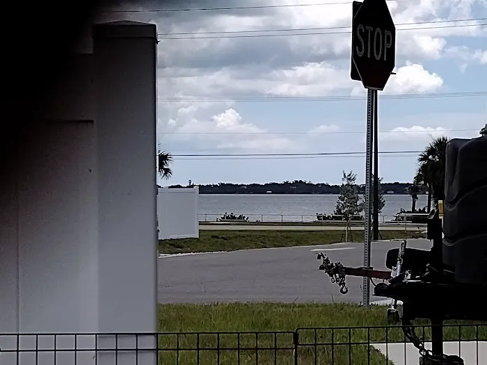 Palm Shores RV Park Picture 3