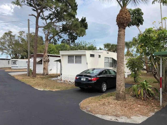 Shady Oak Mobile Home Park Picture 1