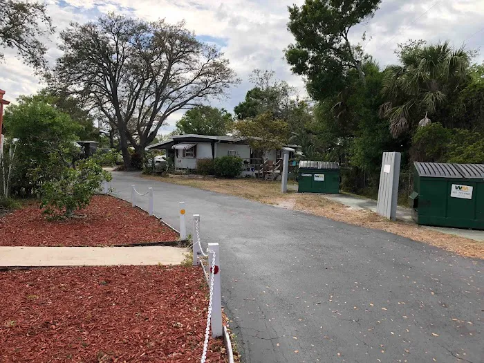 Shady Oak Mobile Home Park Picture 7