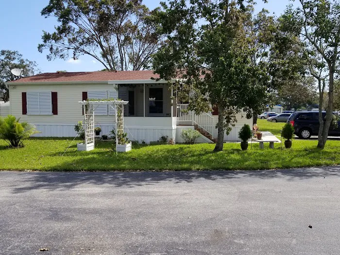Orange Manor Picture 5