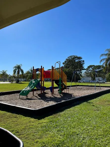 Meadows Mobile Home Park Picture 7
