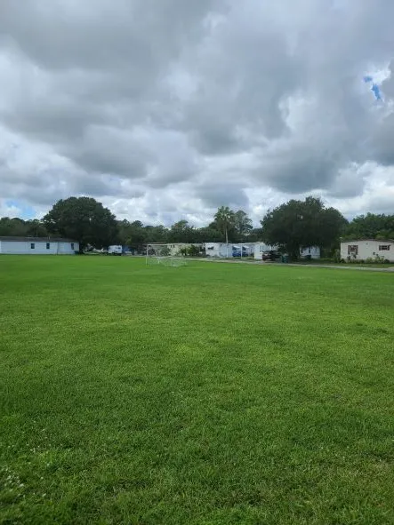 Meadows Mobile Home Park Picture 9