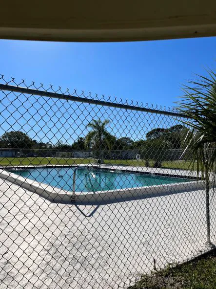 Meadows Mobile Home Park Picture 5