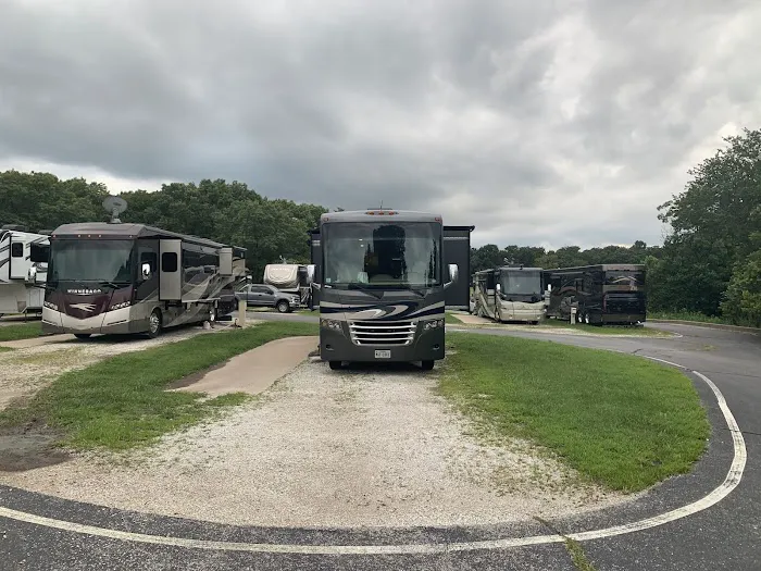 Coachlight RV Park Picture 2