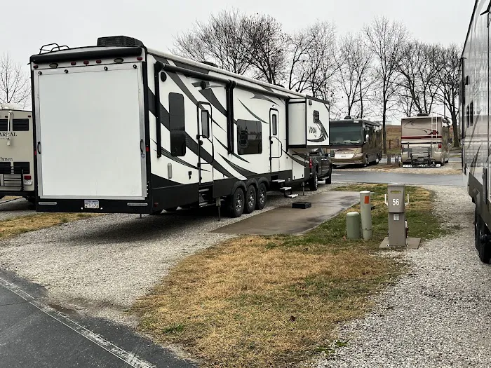 Coachlight RV Park Picture 7