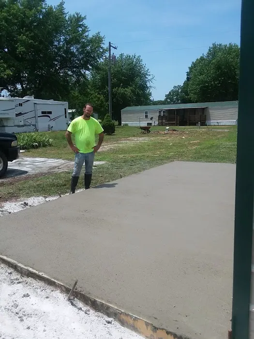 Hickory Lane Mobile Home Park Picture 2