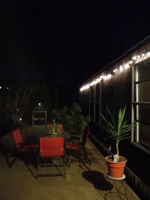 Shady Lane RV and Mobile Home Park Picture 3