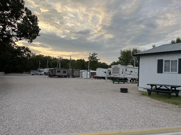 Thompson's RV Park Picture 6