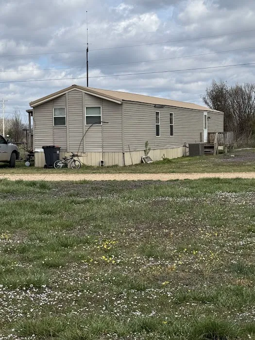 CedarView Mobile Home Park Picture 3