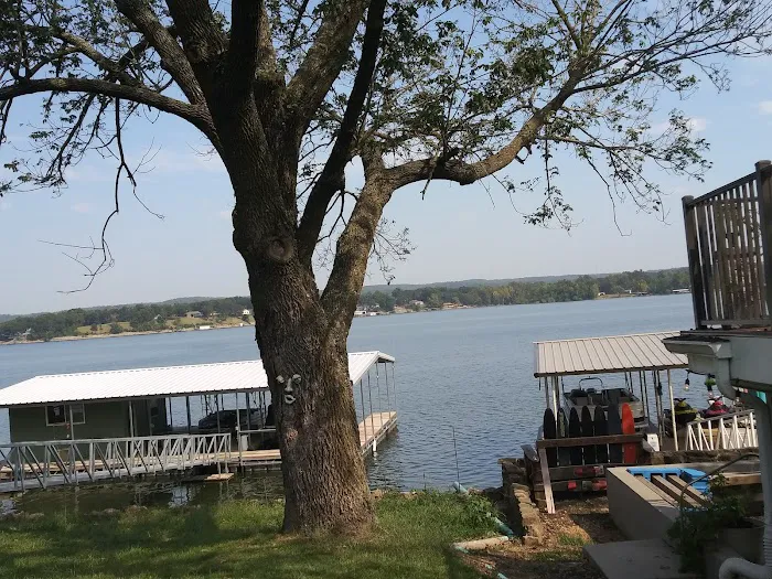 King Point Mobile Home Park Picture 7