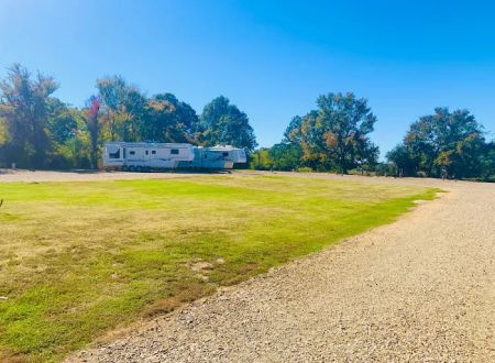 The Lazy Daisy RV Park