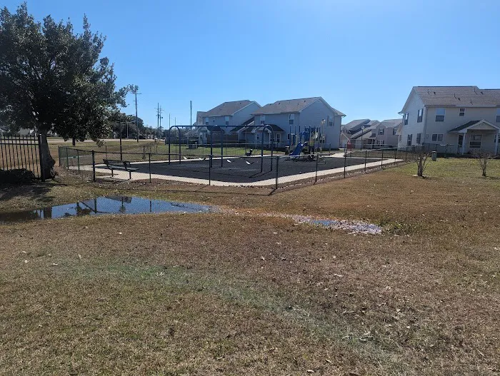 Shields RV Military Park Picture 5