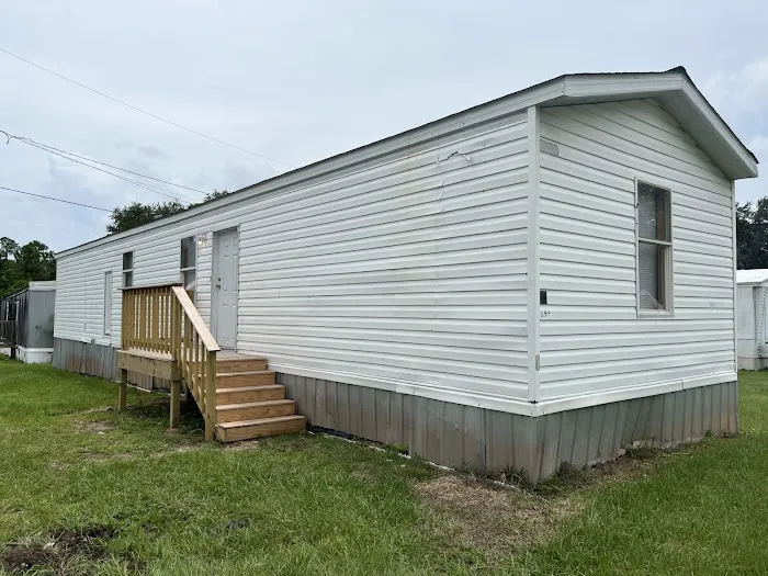 Hidden Acres Mobile Home Park Picture 4