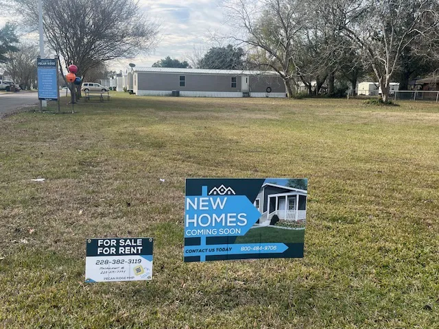 Pecan Ridge Mobile Home Community Picture 5