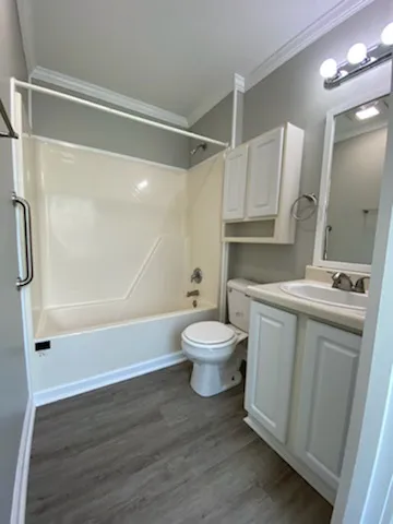 Cottage Station Picture 2