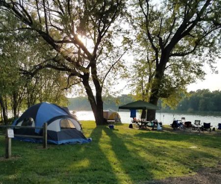 Trader's Island Campground