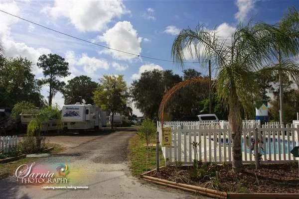 Gloria's Resort Picture 7