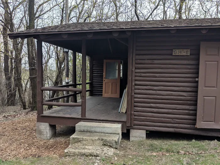 Glacier Hills Rustic Lakefront Cabins Picture 4