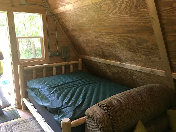 Glacier Hills Rustic Lakefront Cabins Picture 9
