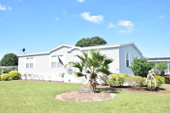 Pedaler's Pond Manufactured Home Community Picture 5